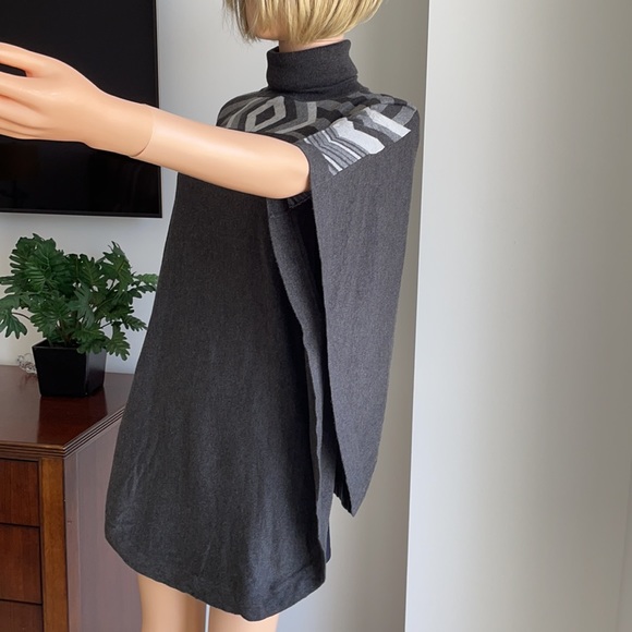 BNWT SPLENDID GREY PONCHO - Picture 3 of 6